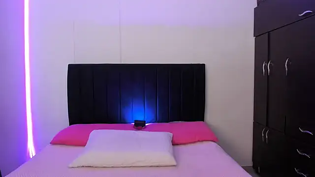 Snapshot of camii_evanss chatting on December 2024 08:26:02 PM camii evanss online show from December 2024 08:26:02 PM