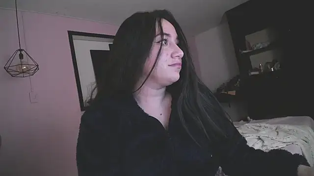 Snapshot of Andrea_Ramos chatting on December 2024 06:08:02 AM Andrea Ramos online show from December 2024 06:08:02 AM