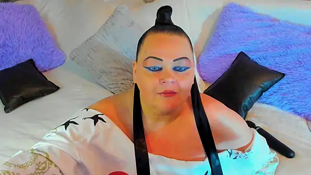 Snapshot of MilanaBiegert chatting on January 2025 02:33:02 PM MilanaBiegert online show from January 2025 02:33:02 PM