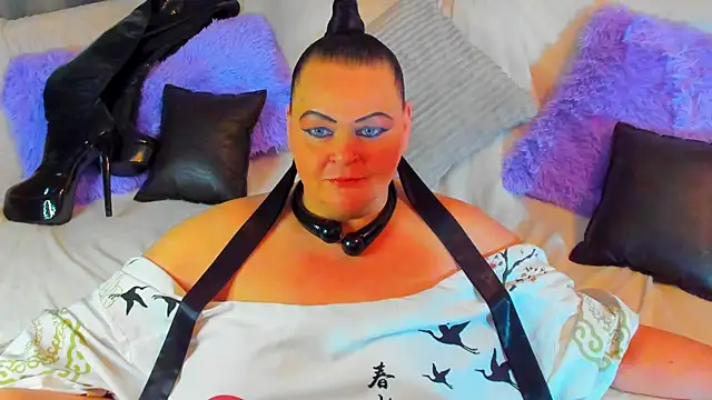 Snapshot of MilanaBiegert chatting on January 2025 08:07:01 PM MilanaBiegert online show from January 2025 08:07:01 PM