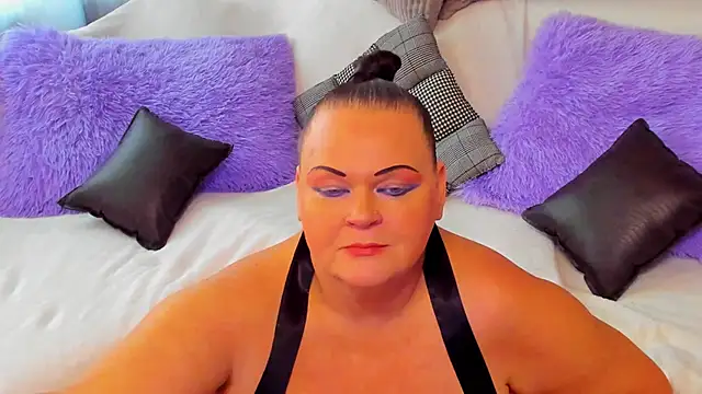 Snapshot of MilanaBiegert chatting on October 2025 11:30:01 AM MilanaBiegert online show from October 2025 11:30:01 AM