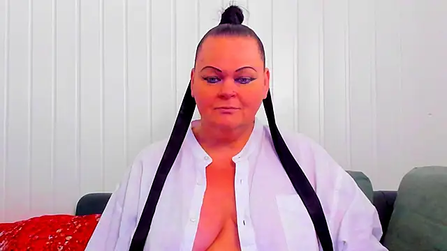 Snapshot of MilanaBiegert chatting on February 2026 10:11:01 AM MilanaBiegert online show from February 2026 10:11:01 AM