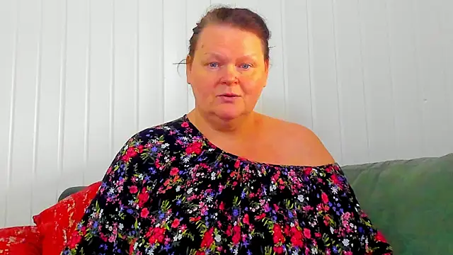 Snapshot of MilanaBiegert chatting on February 2026 10:03:02 AM MilanaBiegert online show from February 2026 10:03:02 AM