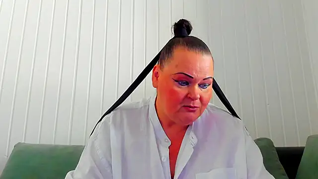 Snapshot of MilanaBiegert chatting on March 2026 03:05:02 PM MilanaBiegert online show from March 2026 03:05:02 PM