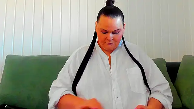 Snapshot of MilanaBiegert chatting on March 2026 03:27:02 PM MilanaBiegert online show from March 2026 03:27:02 PM