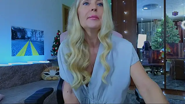 Snapshot of amelia_blondy chatting on January 2025 02:58:02 PM amelia blondy online show from January 2025 02:58:02 PM