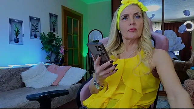 Snapshot of amelia_blondy chatting on February 2025 09:36:01 AM amelia blondy online show from February 2025 09:36:01 AM