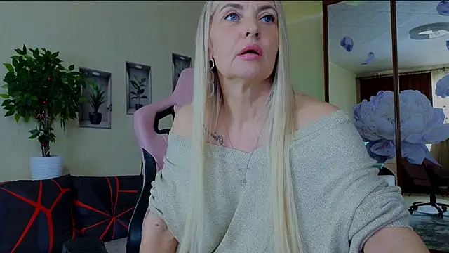 Snapshot of amelia_blondy chatting on March 2025 09:59:02 AM amelia blondy online show from March 2025 09:59:02 AM