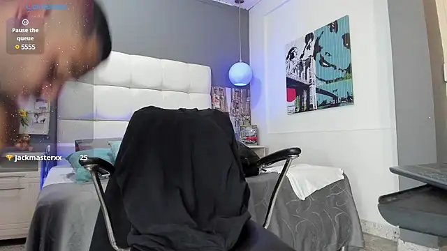 THIAGOXBIG online show from January 2025 01:05:02 AM