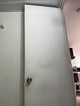 Nikothyna online show from December 2025 08:15:02 PM