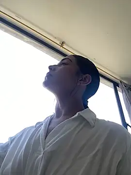 Snapshot of Nikothyna chatting on April 2026 05:03:01 PM Nikothyna online show from April 2026 05:03:01 PM