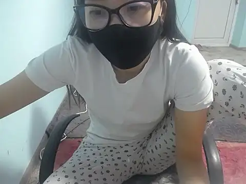 elllaaxx online show from June 2026 04:02:01 AM