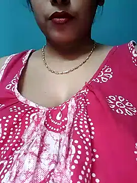 Snapshot of sexyindi_couple chatting on December 2024 05:22:01 PM sexyindi couple online show from December 2024 05:22:01 PM