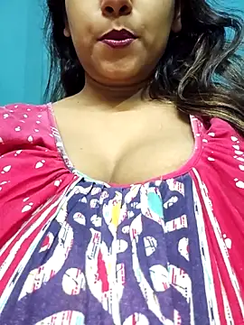 Snapshot of sexyindi_couple chatting on December 2025 01:30:01 PM sexyindi couple online show from December 2025 01:30:01 PM