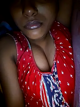 Snapshot of sexyindi_couple chatting on January 2026 09:40:02 PM sexyindi couple online show from January 2026 09:40:02 PM