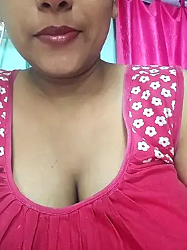 Snapshot of sexyindi_couple chatting on January 2026 08:28:02 AM sexyindi couple online show from January 2026 08:28:02 AM