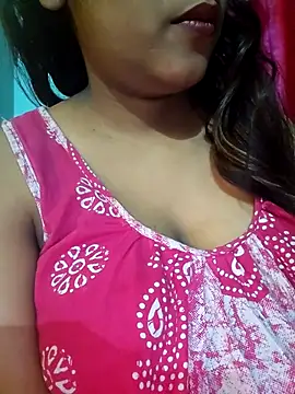 Snapshot of sexyindi_couple chatting on January 2026 12:32:02 PM sexyindi couple online show from January 2026 12:32:02 PM