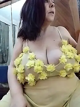 Lucia8600 online show from November 2025 09:07:01 PM