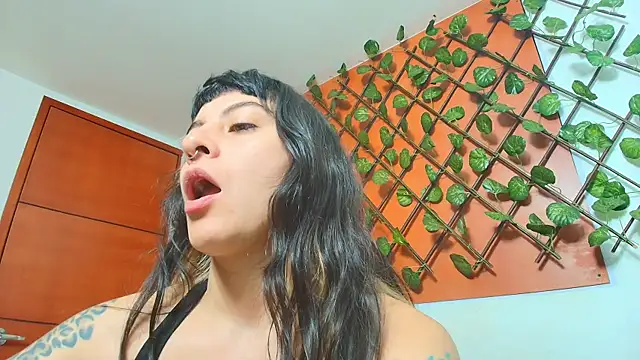 Naughty Kittenm online show from April 2026 11:39:02 AM