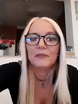 kikkastar online show from January 2025 08:37:02 PM