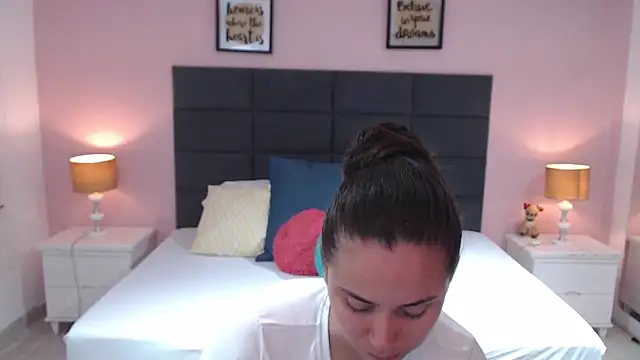 Snapshot of MadisonJenner chatting on February 2025 11:58:01 AM MadisonJenner online show from February 2025 11:58:01 AM