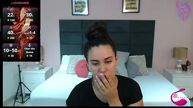 Snapshot of MadisonJenner chatting on September 2025 09:42:02 AM MadisonJenner online show from September 2025 09:42:02 AM