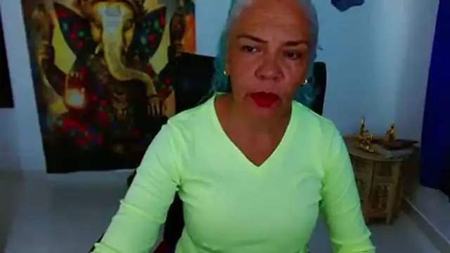 freyadevil333 online show from February 2026 07:34:02 PM