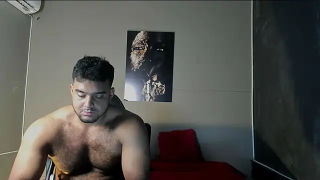 Snapshot of Big_furry_bear13 chatting on April 2026 06:49:02 AM Big furry bear13 online show from April 2026 06:49:02 AM
