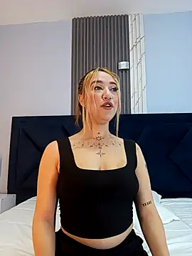 MollyCruz online show from March 2025 11:39:02 AM