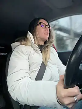 Snapshot of HotXMom chatting on March 2025 04:38:02 AM HotXMom online show from March 2025 04:38:02 AM