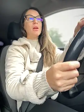 Snapshot of HotXMom chatting on October 2025 06:02:02 AM HotXMom online show from October 2025 06:02:02 AM