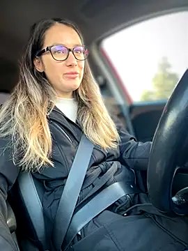 Snapshot of HotXMom chatting on October 2025 05:32:01 AM HotXMom online show from October 2025 05:32:01 AM