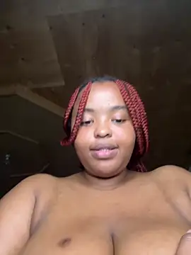 Linahlove online show from January 2025 01:47:01 PM