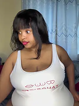 Snapshot of Linahlove chatting on March 2026 08:28:01 AM Linahlove online show from March 2026 08:28:01 AM