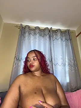 Snapshot of Linahlove chatting on April 2026 08:51:01 AM Linahlove online show from April 2026 08:51:01 AM