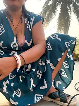 Snapshot of Ishikarana chatting on April 2026 01:03:01 AM Ishikarana online show from April 2026 01:03:01 AM