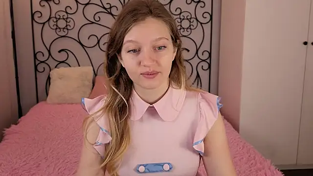 Ksuhesa online show from December 2025 01:21:02 AM