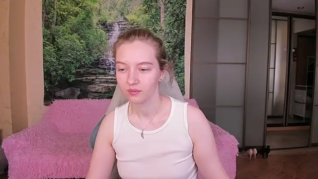 Snapshot of Ksuhesa chatting on June 2026 03:29:02 AM Ksuhesa online show from June 2026 03:29:02 AM