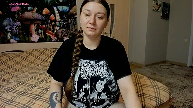 Snapshot of AlisaBacker chatting on September 2025 01:14:02 PM AlisaBacker online show from September 2025 01:14:02 PM