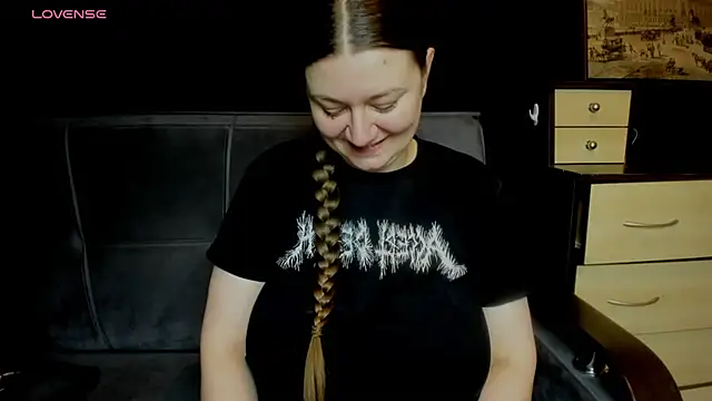 Snapshot of AlisaBacker chatting on March 2026 07:30:01 PM AlisaBacker online show from March 2026 07:30:01 PM