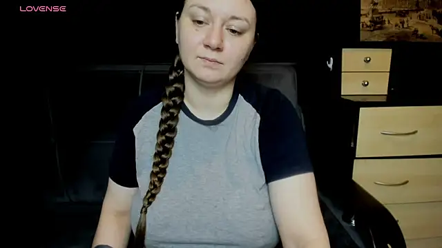 Snapshot of AlisaBacker chatting on March 2026 01:17:01 PM AlisaBacker online show from March 2026 01:17:01 PM