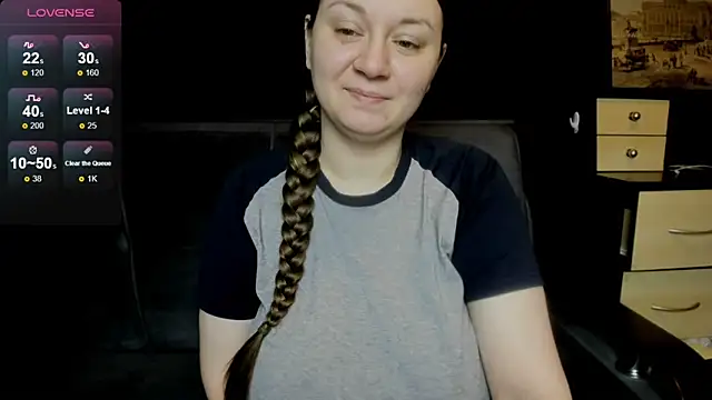 Snapshot of AlisaBacker chatting on April 2026 01:59:01 PM AlisaBacker online show from April 2026 01:59:01 PM