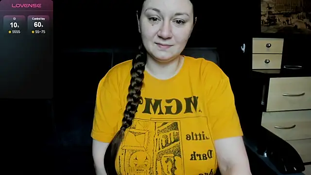 Snapshot of AlisaBacker chatting on April 2026 07:18:01 PM AlisaBacker online show from April 2026 07:18:01 PM