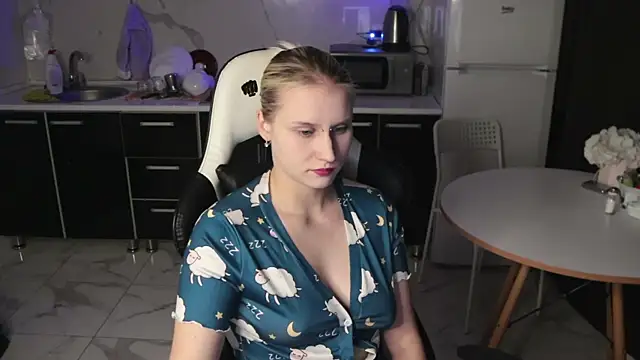 Snapshot of MertyXX chatting on April 2026 09:12:01 PM MertyXX online show from April 2026 09:12:01 PM