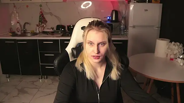 Snapshot of MertyXX chatting on April 2026 09:19:01 PM MertyXX online show from April 2026 09:19:01 PM