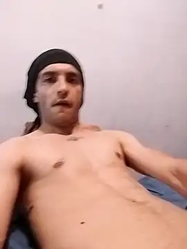 Snapshot of EmeEme11 chatting on October 2025 05:44:02 AM EmeEme11 online show from October 2025 05:44:02 AM