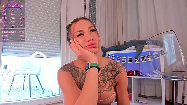 seilyfox online show from September 2025 08:38:01 AM