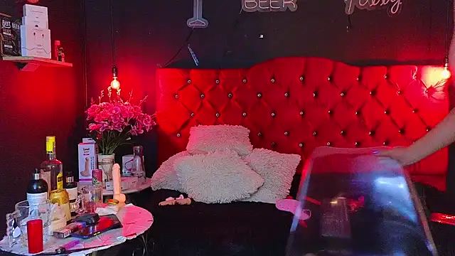 Snapshot of foxxy_nasty chatting on December 2024 12:16:01 AM foxxy nasty online show from December 2024 12:16:01 AM