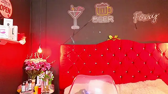 Snapshot of foxxy_nasty chatting on December 2024 04:35:02 PM foxxy nasty online show from December 2024 04:35:02 PM