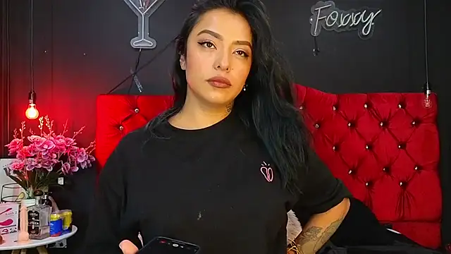 Snapshot of foxxy_nasty chatting on February 2025 05:55:02 PM foxxy nasty online show from February 2025 05:55:02 PM